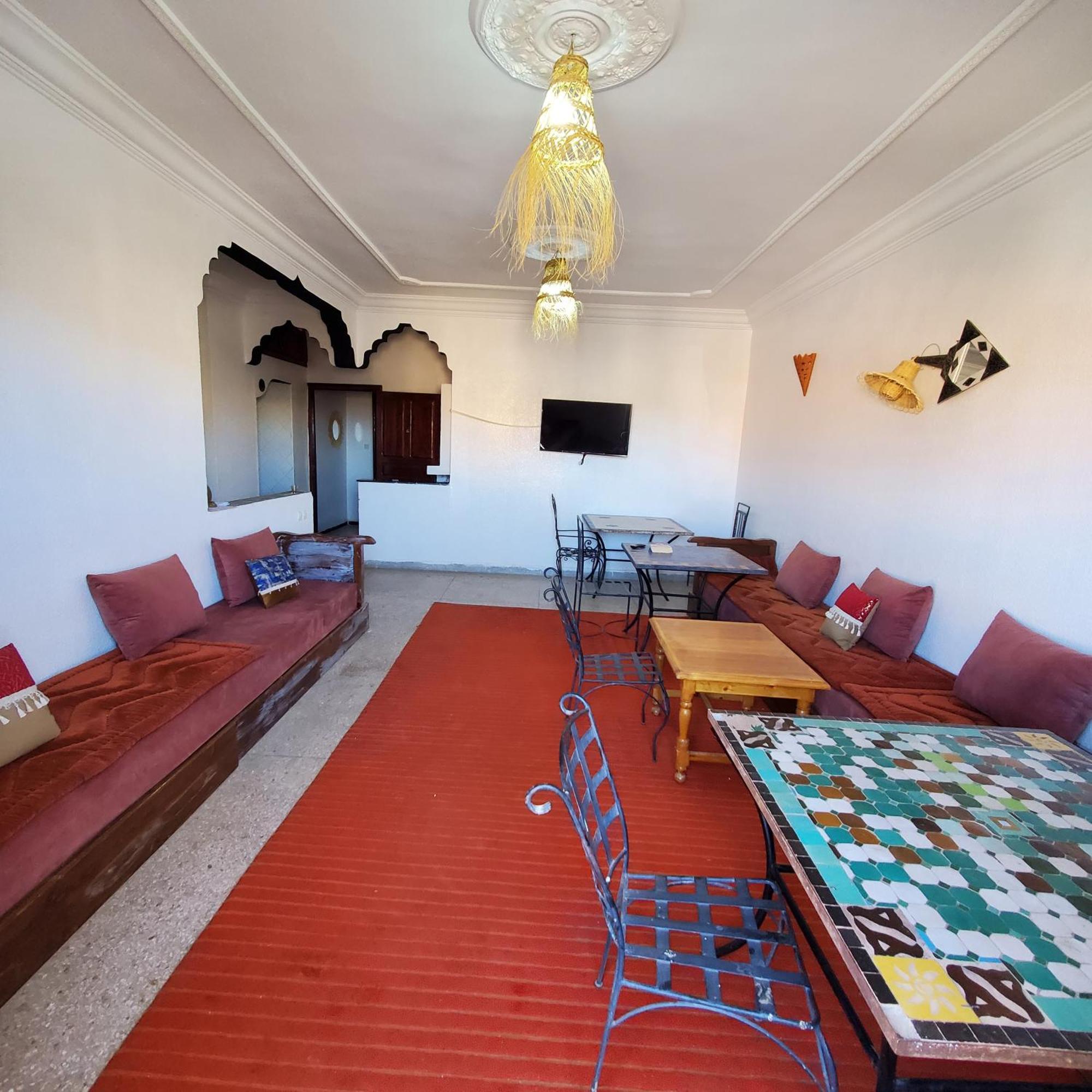 Warzazat Hostel Exteriör bild