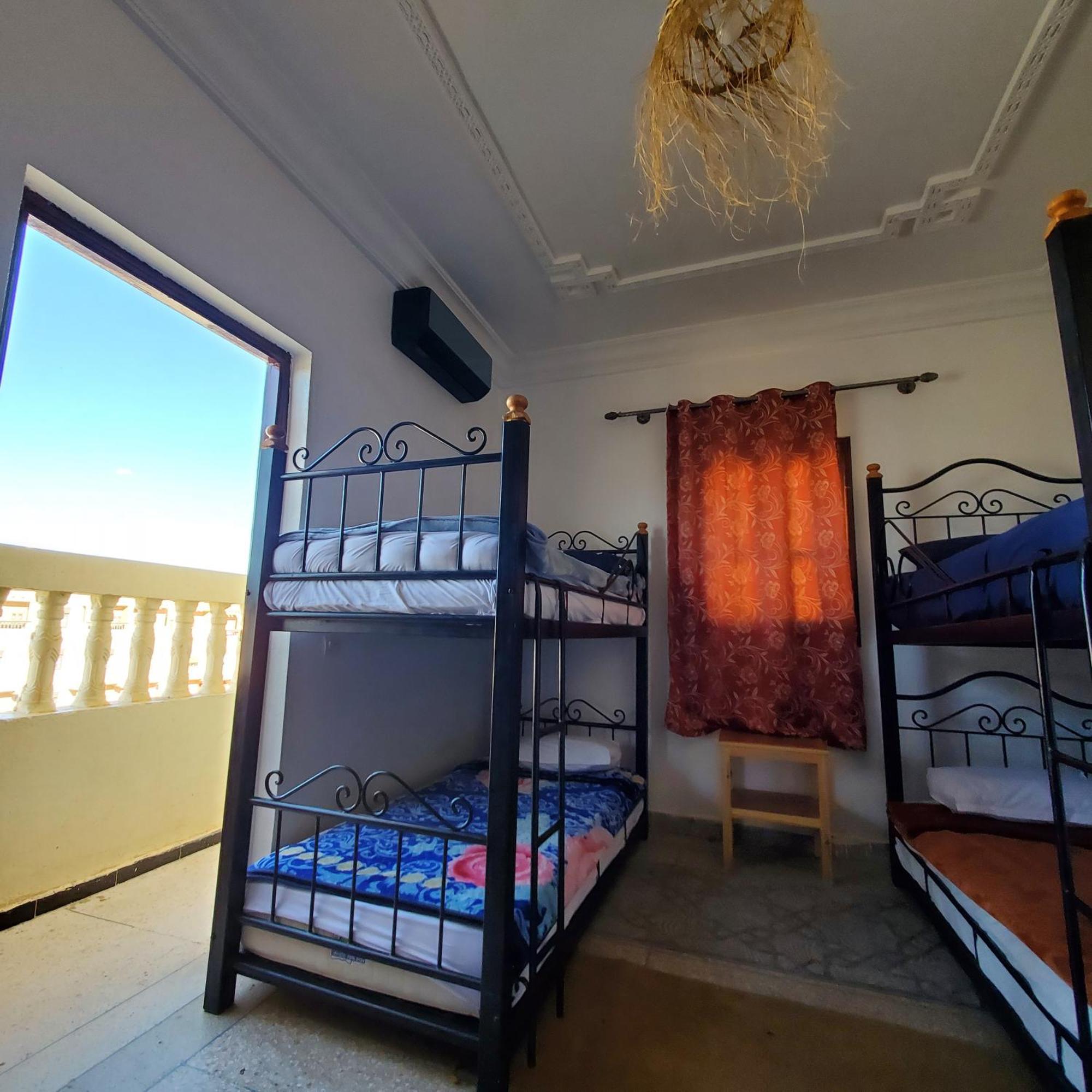 Warzazat Hostel Exteriör bild
