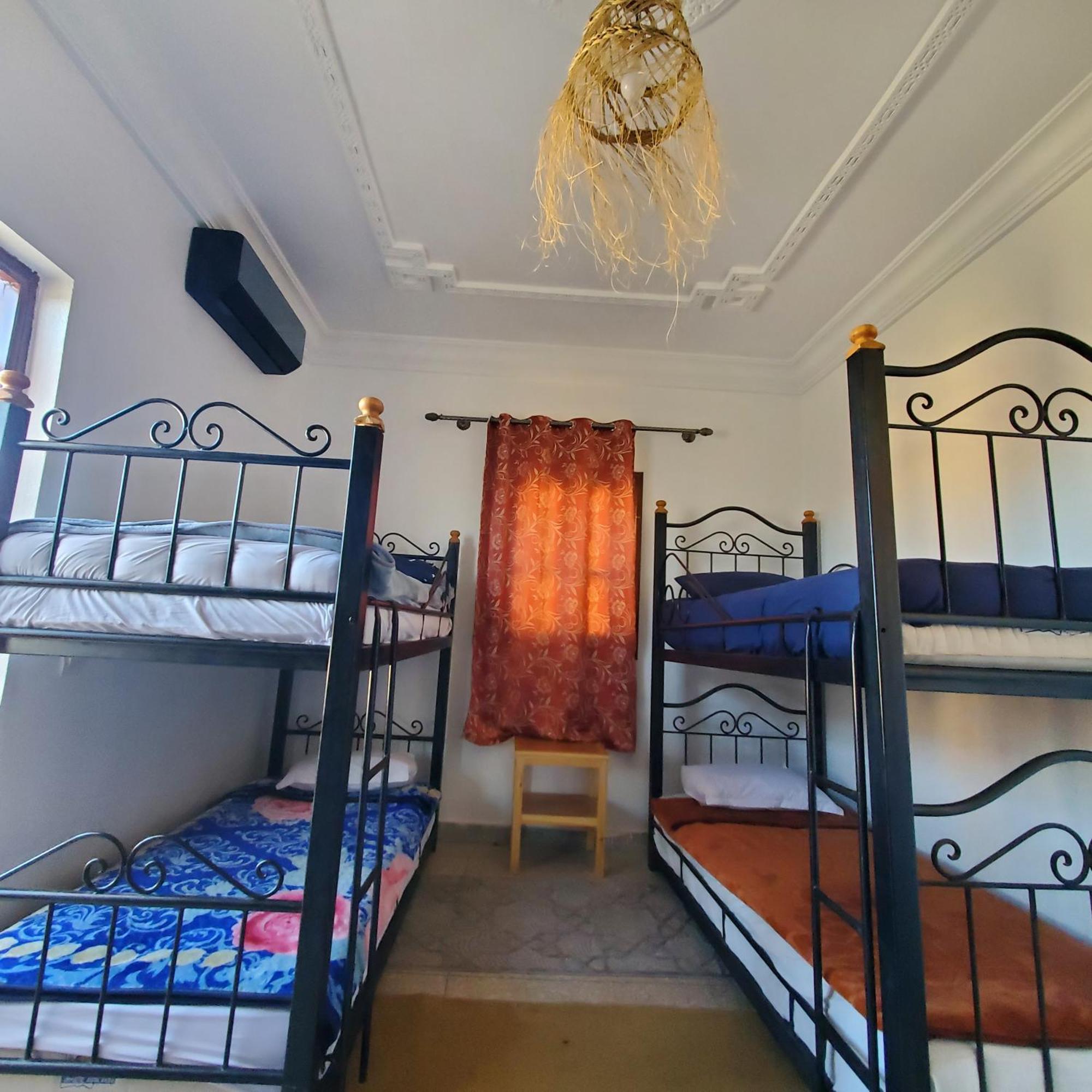 Warzazat Hostel Exteriör bild