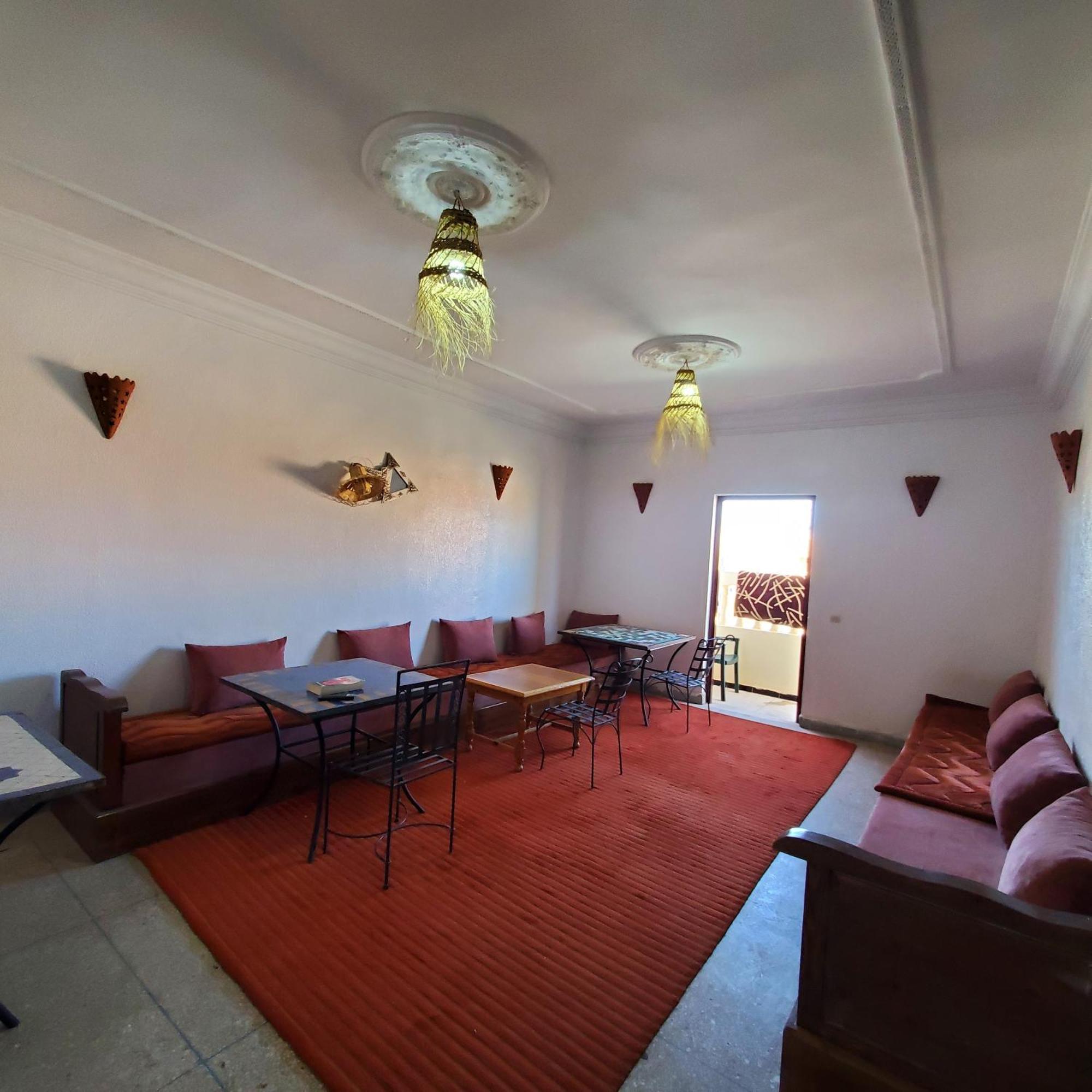 Warzazat Hostel Rum bild